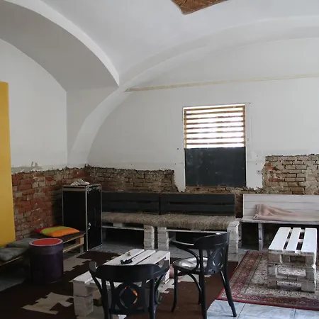 Arthostel Cultralacuntra Graz